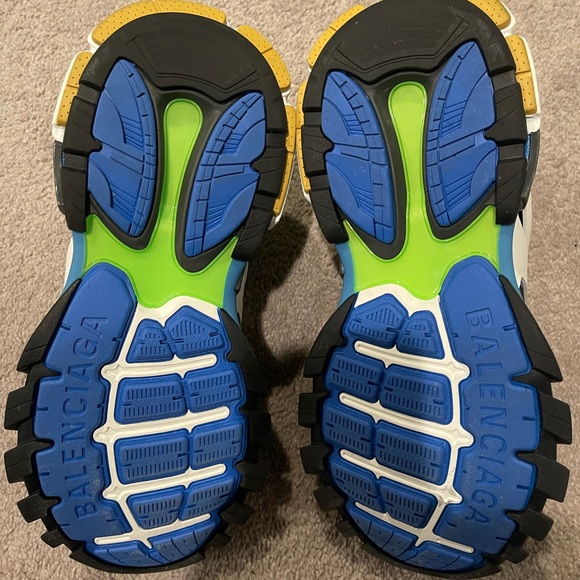 Balenciaga tracks main image 4